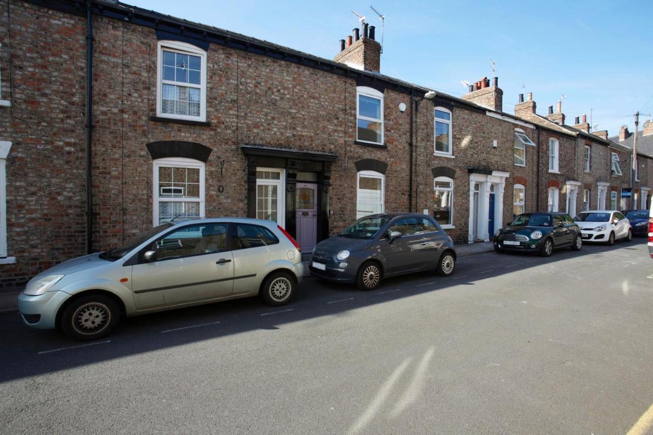 Stay In The Heart Of York At The Hampden - Free Parking - York Holiday Home 외부 사진