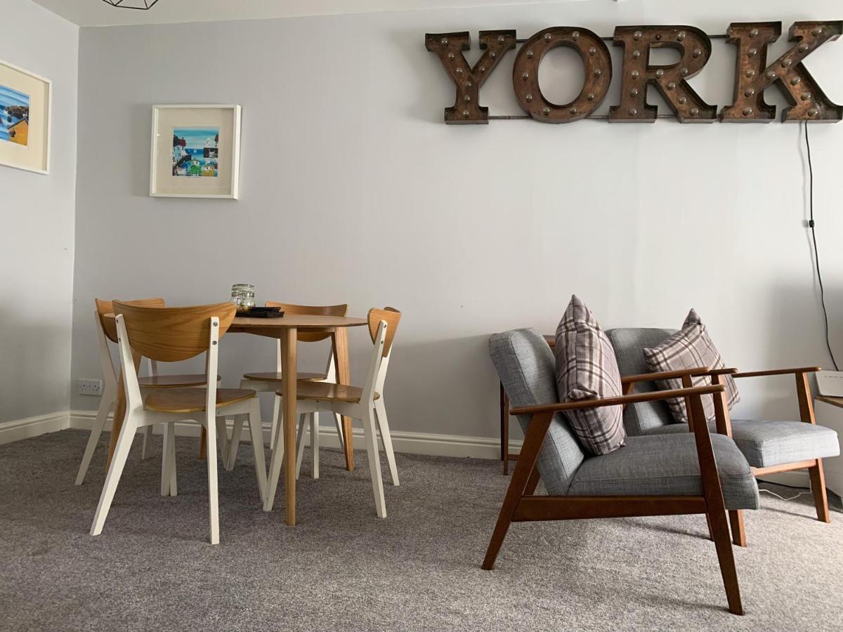 Stay In The Heart Of York At The Hampden - Free Parking - York Holiday Home 외부 사진
