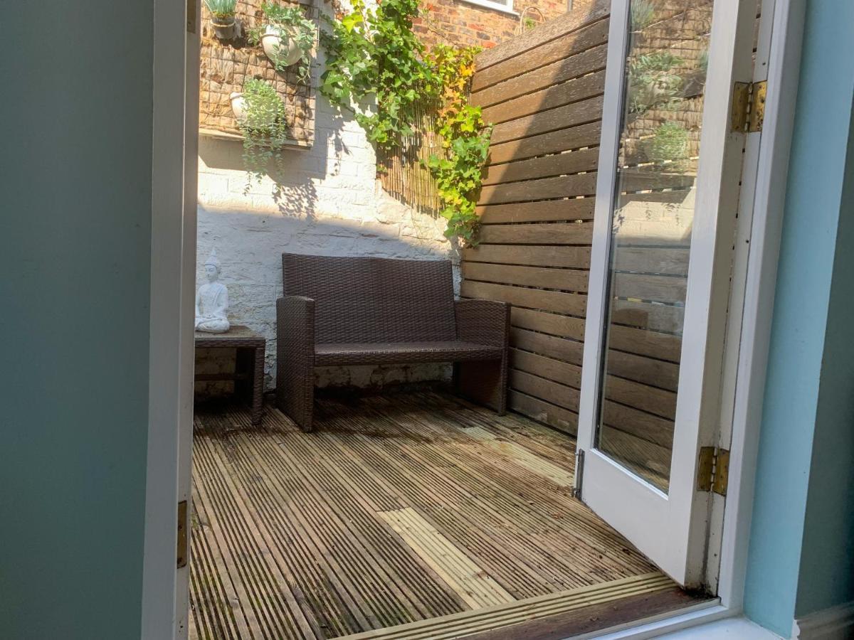 Stay In The Heart Of York At The Hampden - Free Parking - York Holiday Home 외부 사진