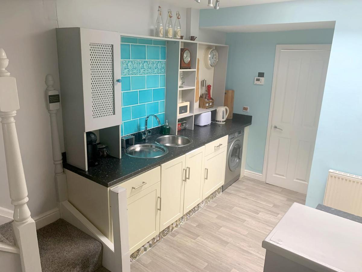Stay In The Heart Of York At The Hampden - Free Parking - York Holiday Home 외부 사진
