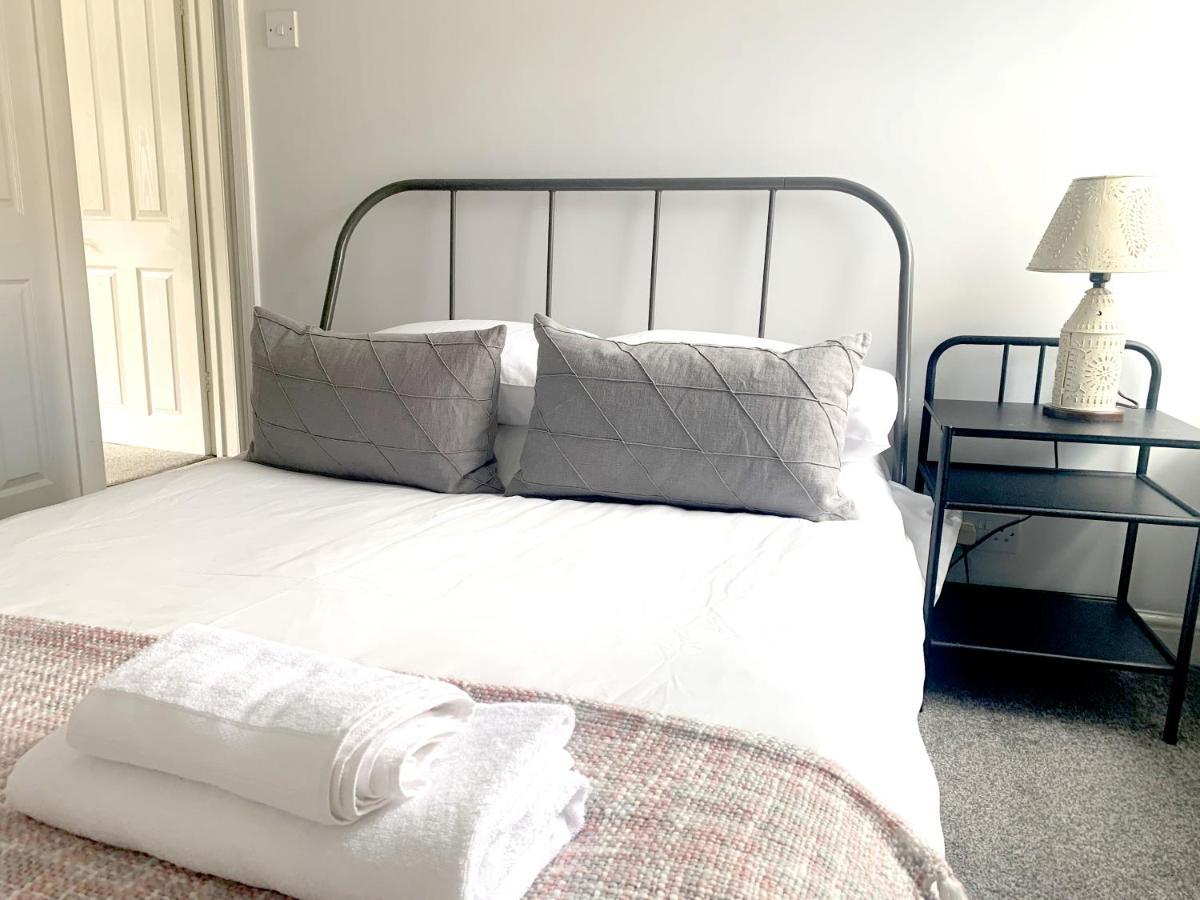 Stay In The Heart Of York At The Hampden - Free Parking - York Holiday Home 외부 사진
