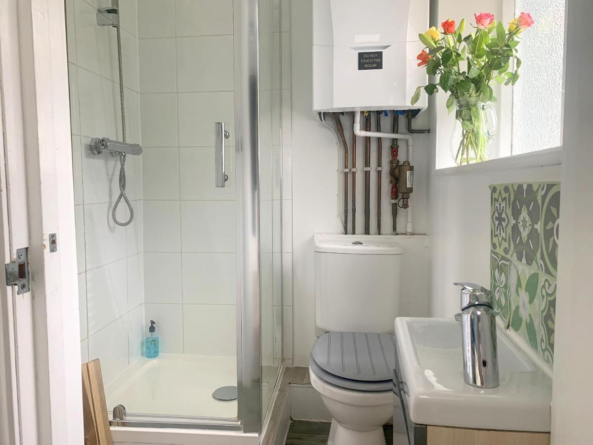 Stay In The Heart Of York At The Hampden - Free Parking - York Holiday Home 외부 사진