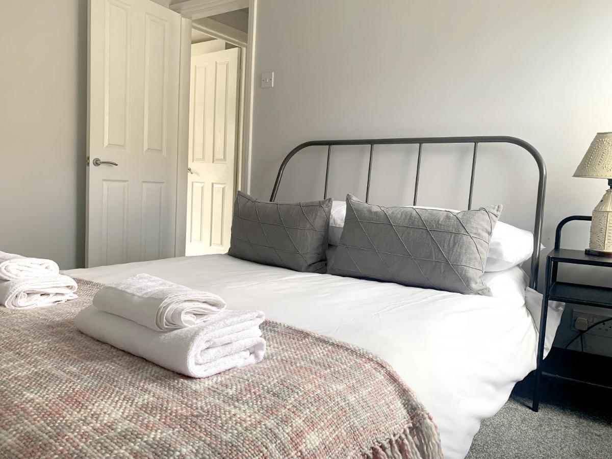 Stay In The Heart Of York At The Hampden - Free Parking - York Holiday Home 외부 사진