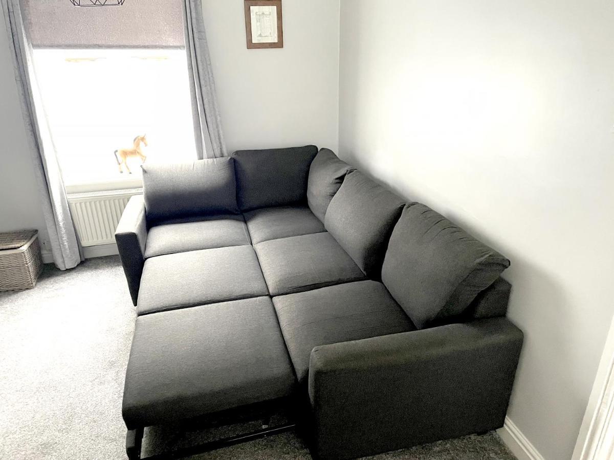 Stay In The Heart Of York At The Hampden - Free Parking - York Holiday Home 외부 사진